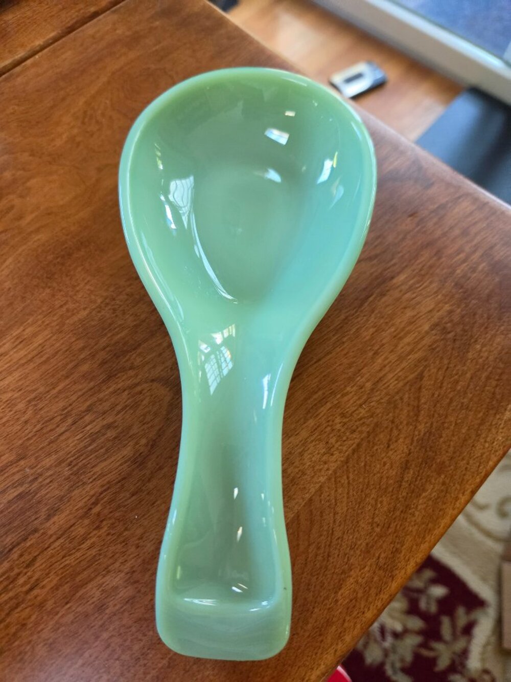 vintage jadeite green spoon rest does not glow